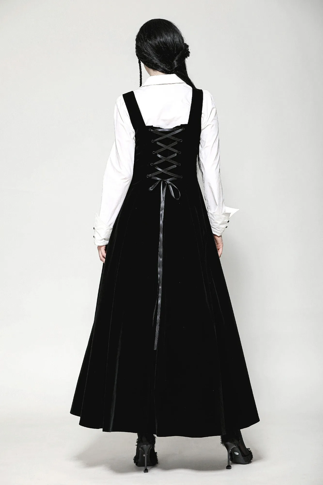 Black Velvet Horn Embroidery Maxi Dress DW1062