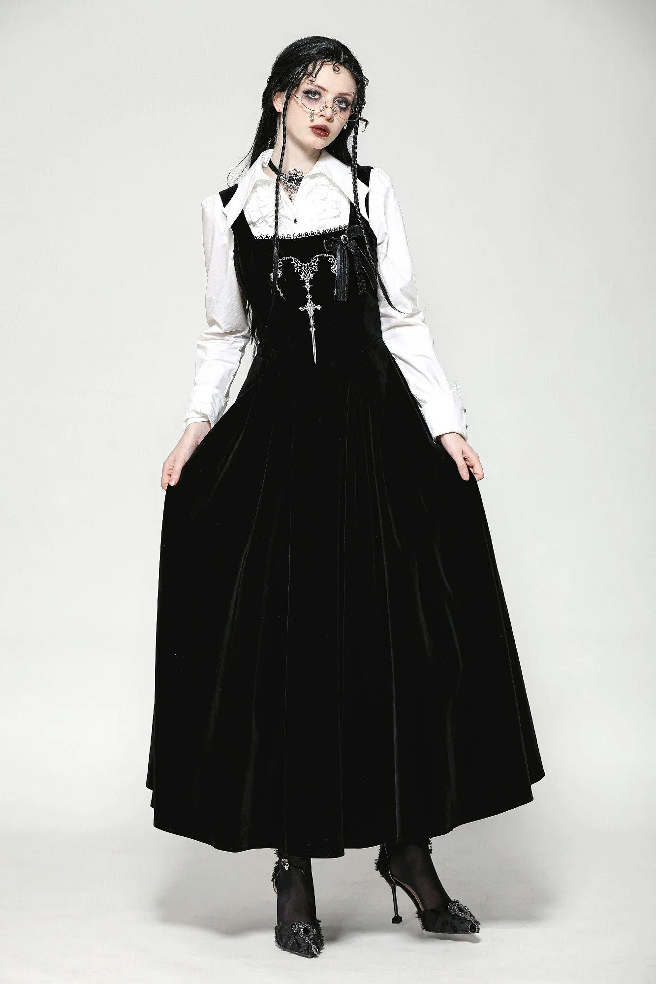 Black Velvet Horn Embroidery Maxi Dress DW1062