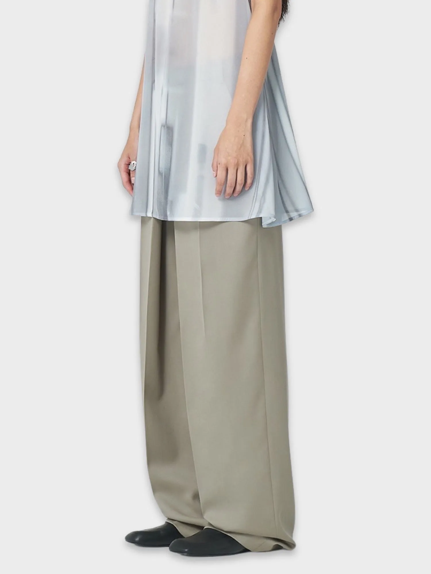 Deep Tuck Trouser